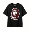 黑t Tees with prints of Argentine national heroes