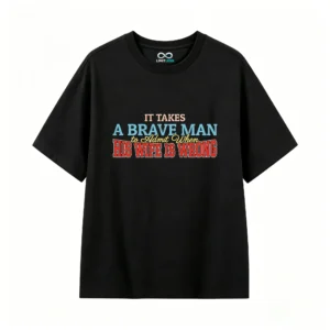 黑t正 IT TAKES A BRAVE MAN TO ADMIT WHEN HIS WIFE IS WRONG Funny Marriage Humor Quote T-Shirt