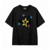 Remera estampada estrellas gráfico