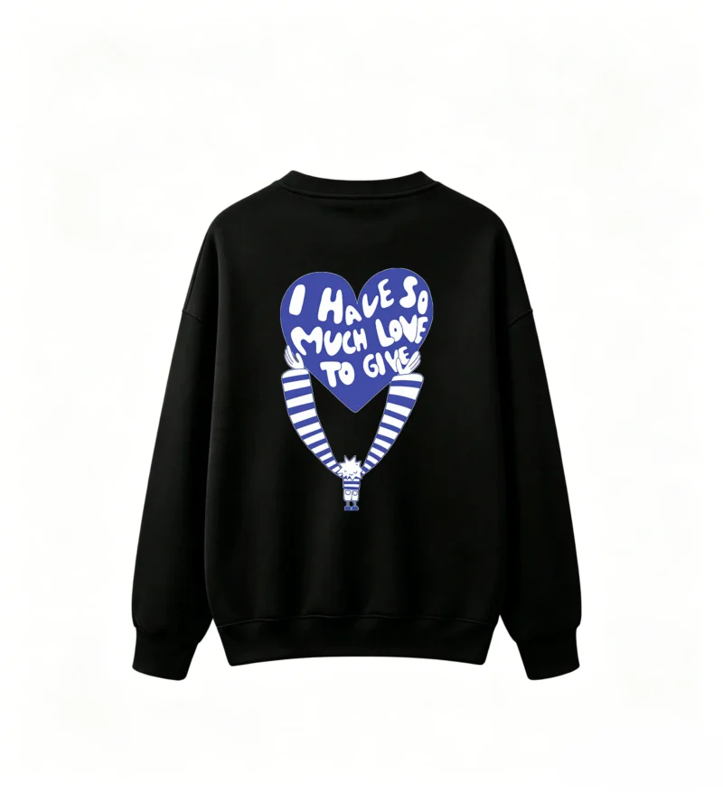 Buzo cuello redondo, estampa frase Love