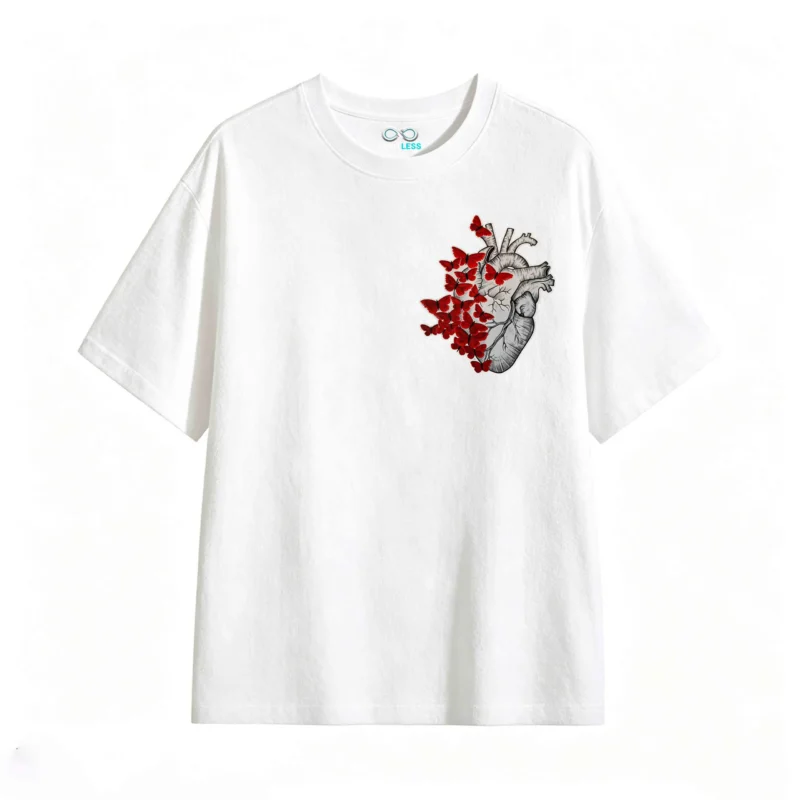 Remera Algodón Estampado Corazón Mariposas Arte Urbano Premium