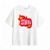 Remera grafiti estampado SKN