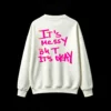 Buzo cuello redondo, estampa frase Messy Okay