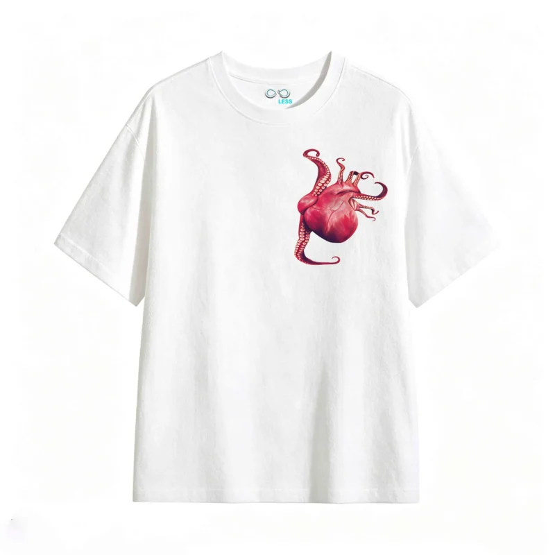 Remera Algodón Estampado Corazón Pulpo Surrealista Casual