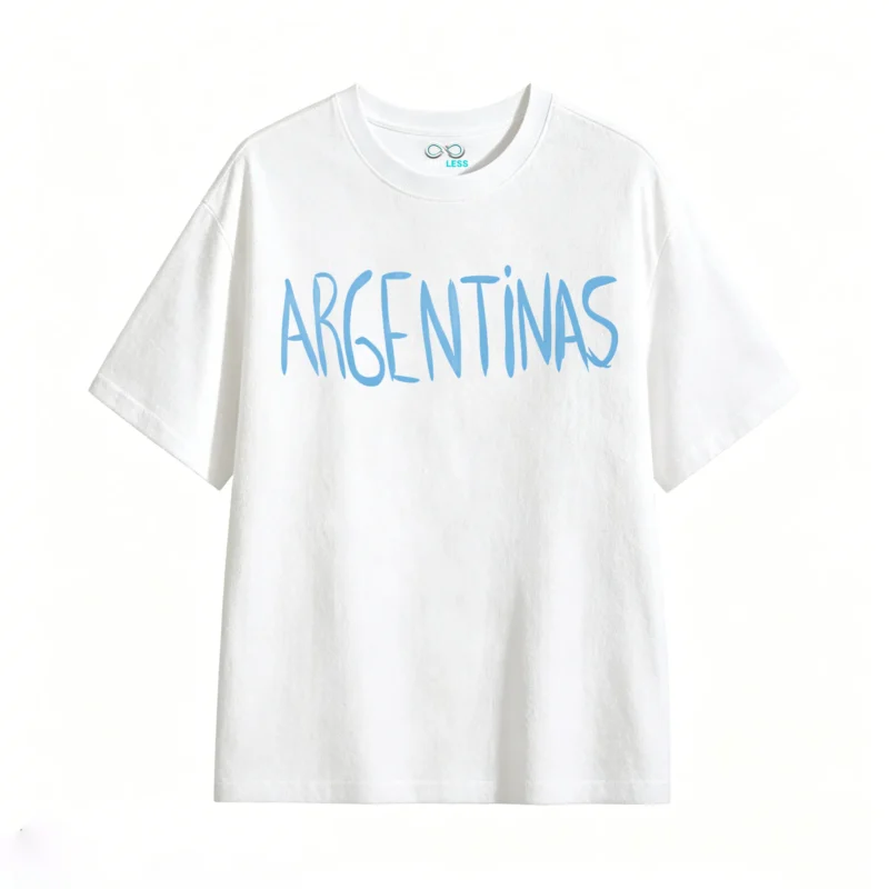 REMERA DE ALGODÓN DOBLE ESTAMPADO CON LEYENDA LAS MALVINAS SON ARGENTINAS