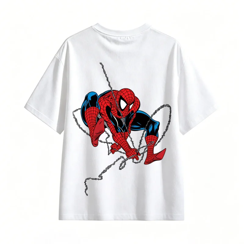 白t背面展示 REMERA CORTA UNISEX SPIDER-MAN, ESTAMPADO FRENTE Y ESPALDA, ESTILO CÓMIC CLÁSICO