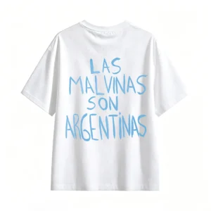 白t背面展示 REMERA DE ALGODÓN DOBLE ESTAMPADO CON LEYENDA LAS MALVINAS SON ARGENTINAS